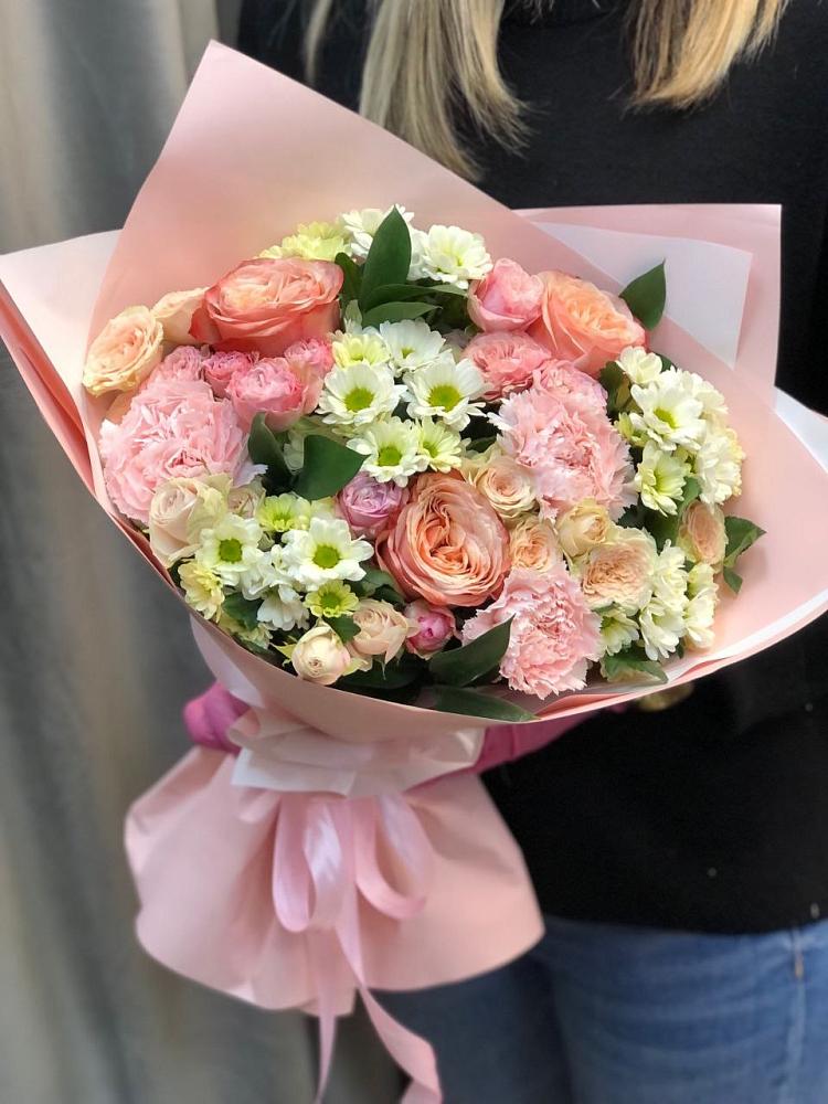 Букет цветов из: Гвоздики, Розы и Хризантемы в Репьевке