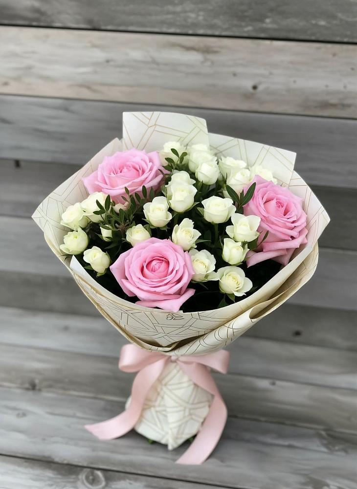 Букет цветов из: Розы в Репьевке