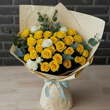 Букет цветов из:  Розы в Репьевке