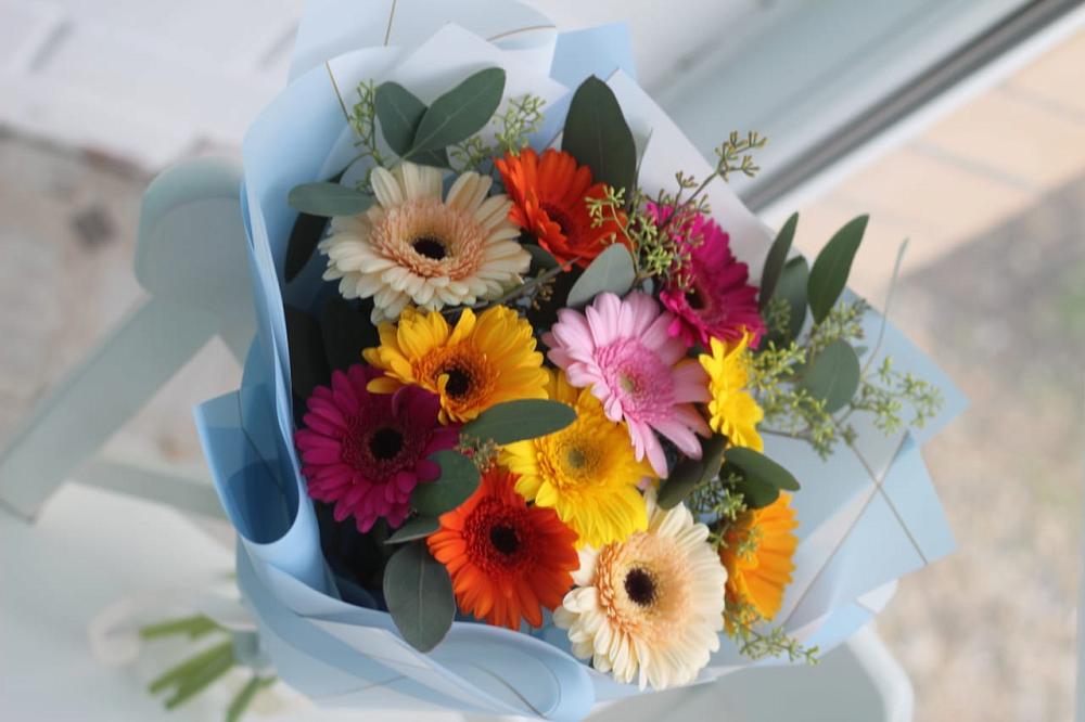 Букет цветов из: Герберы в Репьевке