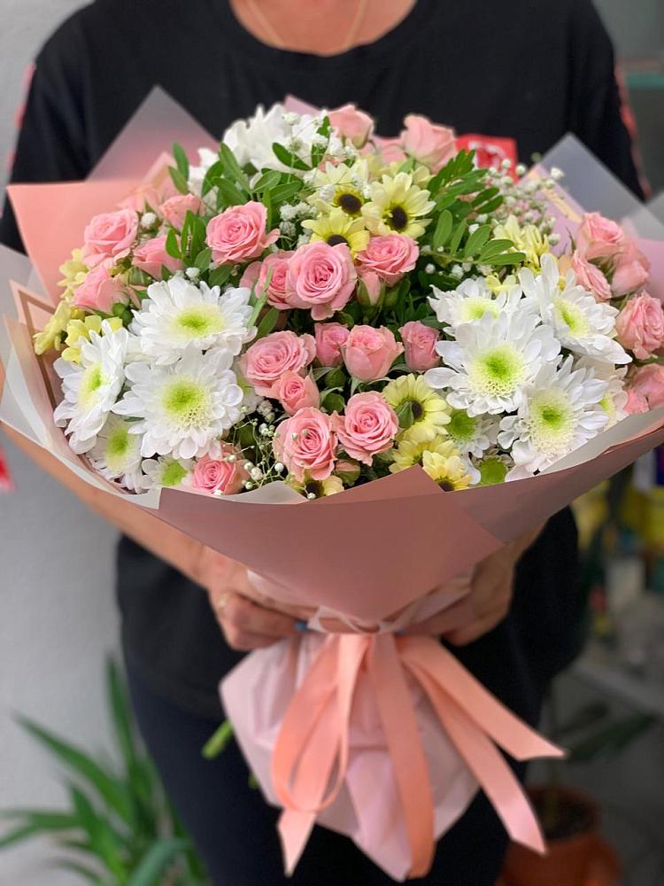 Букет цветов из: Розы и Хризантемы в Репьевке