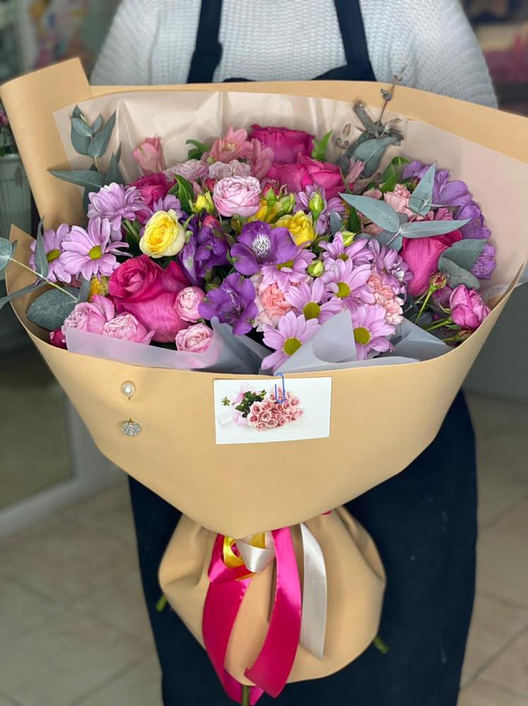 Букет цветов из: Хризантемы, Гвоздики и Альстромерии в Репьевке