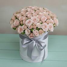 Цветочная композиция из Розы в шляпной коробке в Репьевке