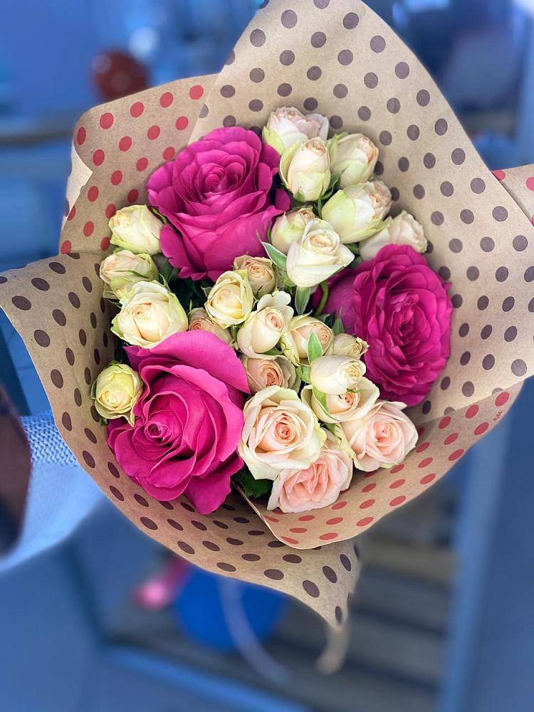 Букет цветов из: Розы в Репьевке