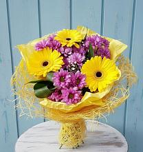 Букет цветов из:  Хризантемы и Герберы в Репьевке