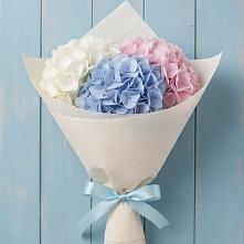 Букет цветов из:  Гортензия в Репьевке