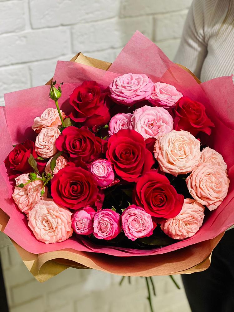 Букет цветов из: Розы в Репьевке