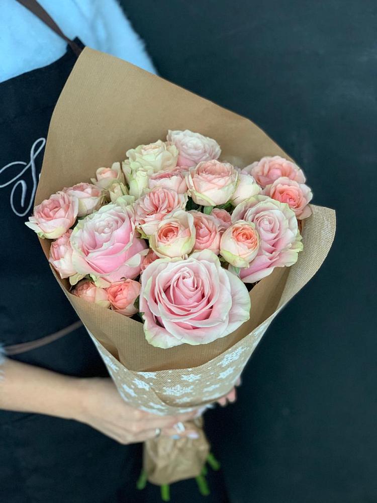 Букет цветов из: Хризантемы и Розы в Репьевке