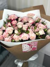 Букет цветов из:  Розы в Репьевке