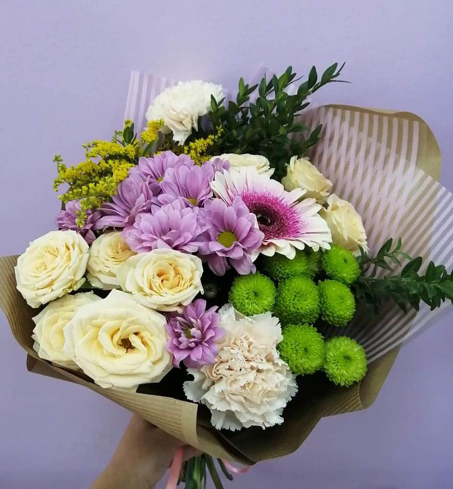 Букет цветов из: Хризантемы, Розы, Гвоздики и Герберы в Репьевке