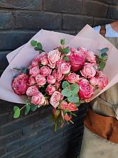 Букет розы в пальмах в Репьевке Букет цветов из: Розы в Репьевке