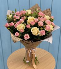 Букет цветов из:  Розы в Репьевке