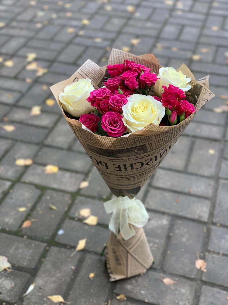 Букет цветов из: Розы в Репьевке