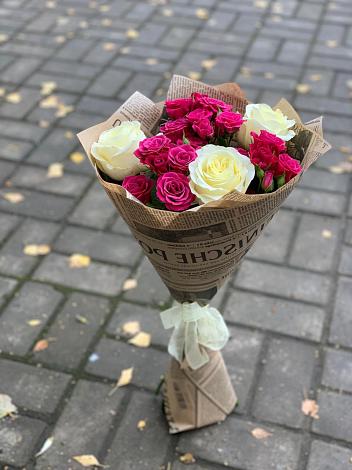 Букет цветов из: Розы в Репьевке