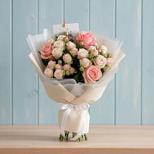 Букет цветов из:  Розы #REPLACE_PRED# Репьевке