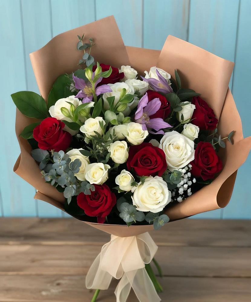 Букет цветов из: Розы и Альстромерии в Репьевке