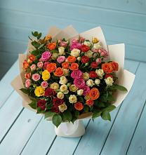 Букет Микс из разноцветных кустовых роз в Репьевке