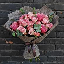 Букет цветов из:  Розы в Репьевке
