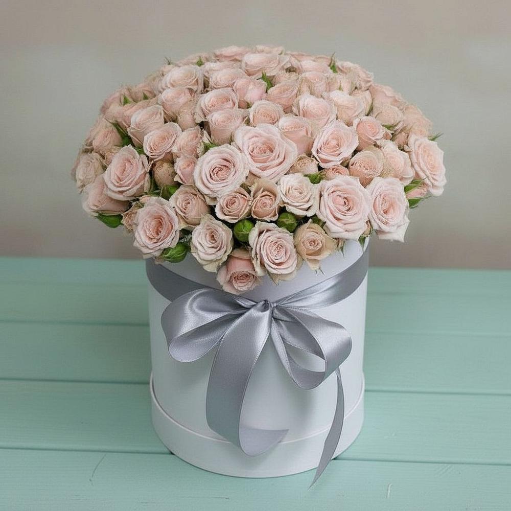 Цветочная композиция из Розы в шляпной коробке в Репьевке