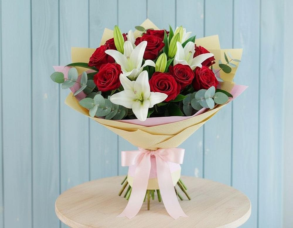 Букет цветов из: Лилии и Розы в Репьевке